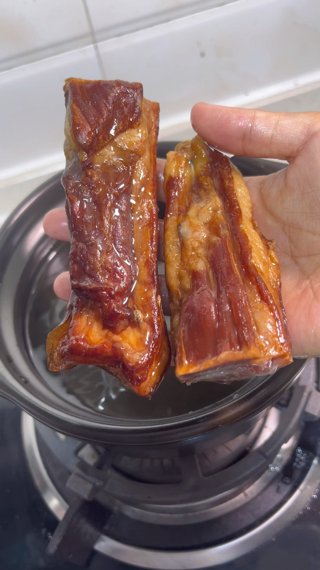 香辣下饭的腊肉炒蒜苔,嘎嘎好吃,越吃越上瘾