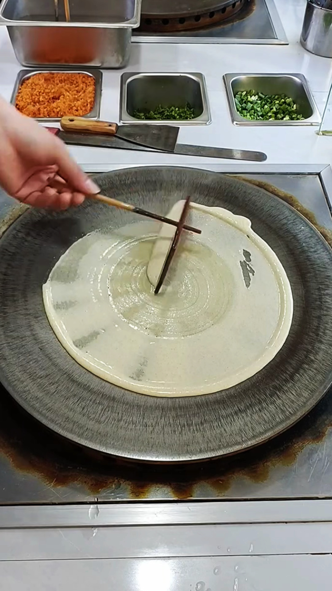 制作摊煎饼的手法
