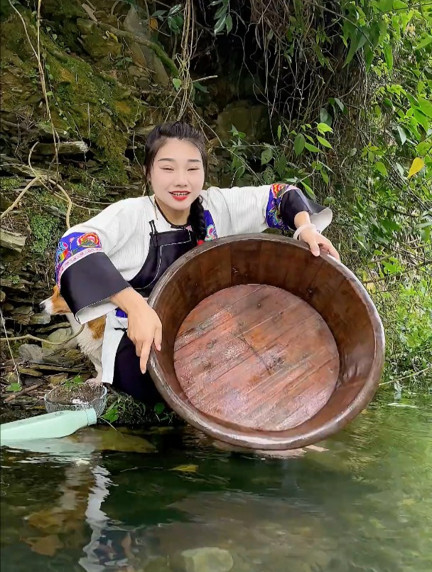 巧克力洗头你们见过吗,真的很像啊