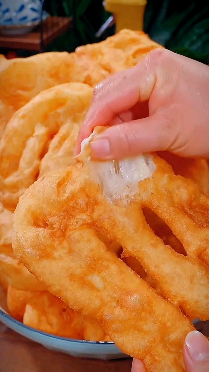 这才是家常油饼好吃的做法