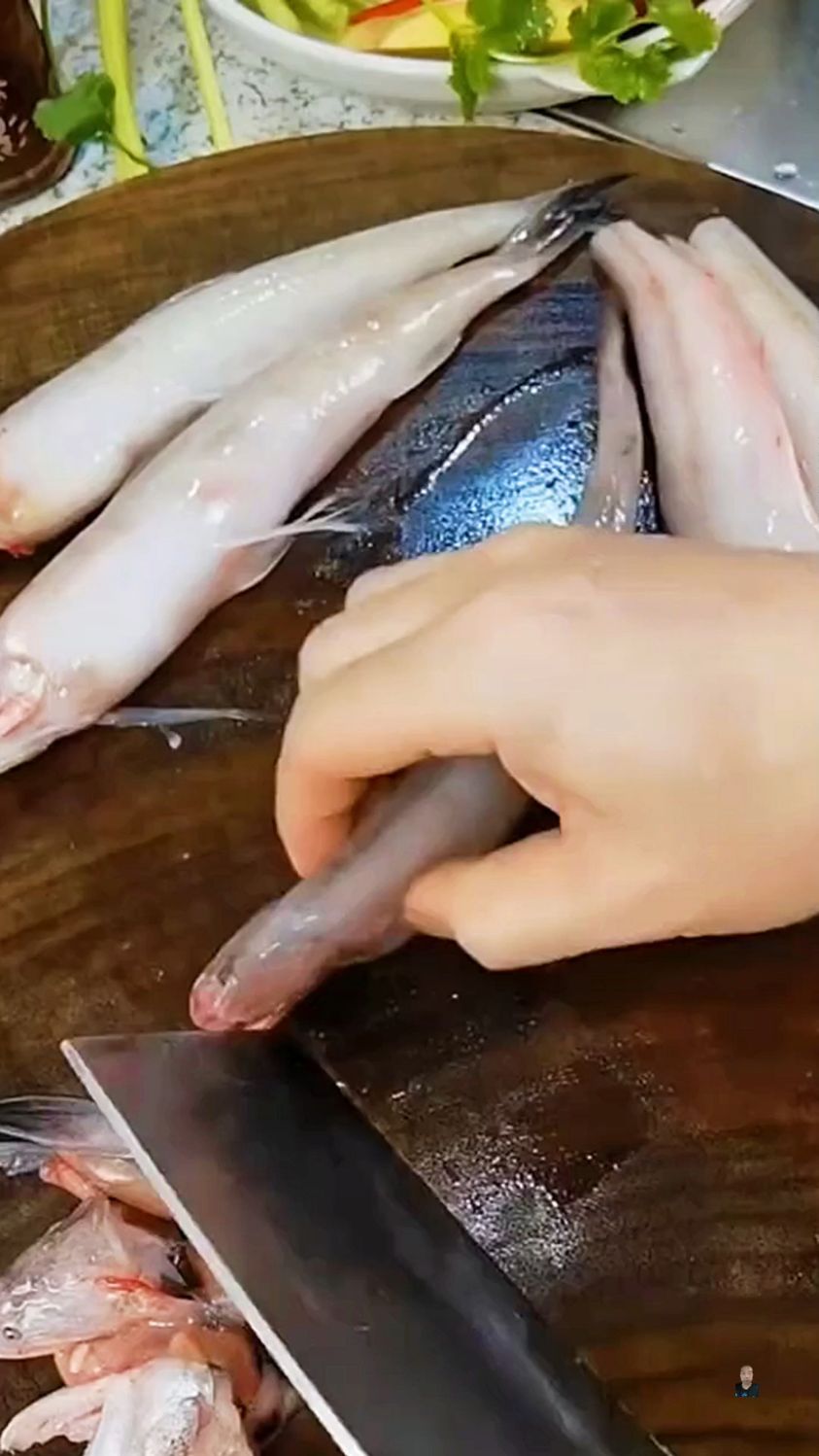 清理大头鱼,师傅手法一绝