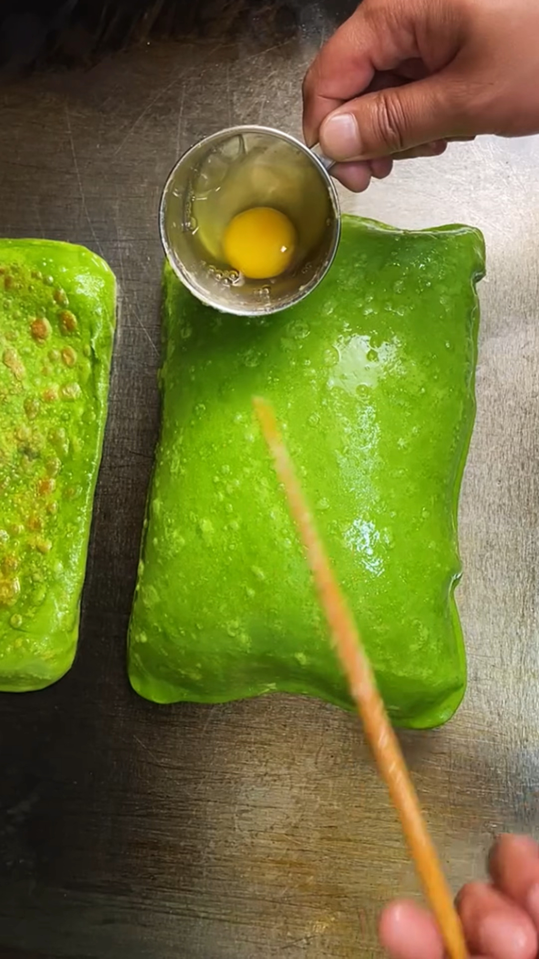 制作彩色的鸡蛋灌饼