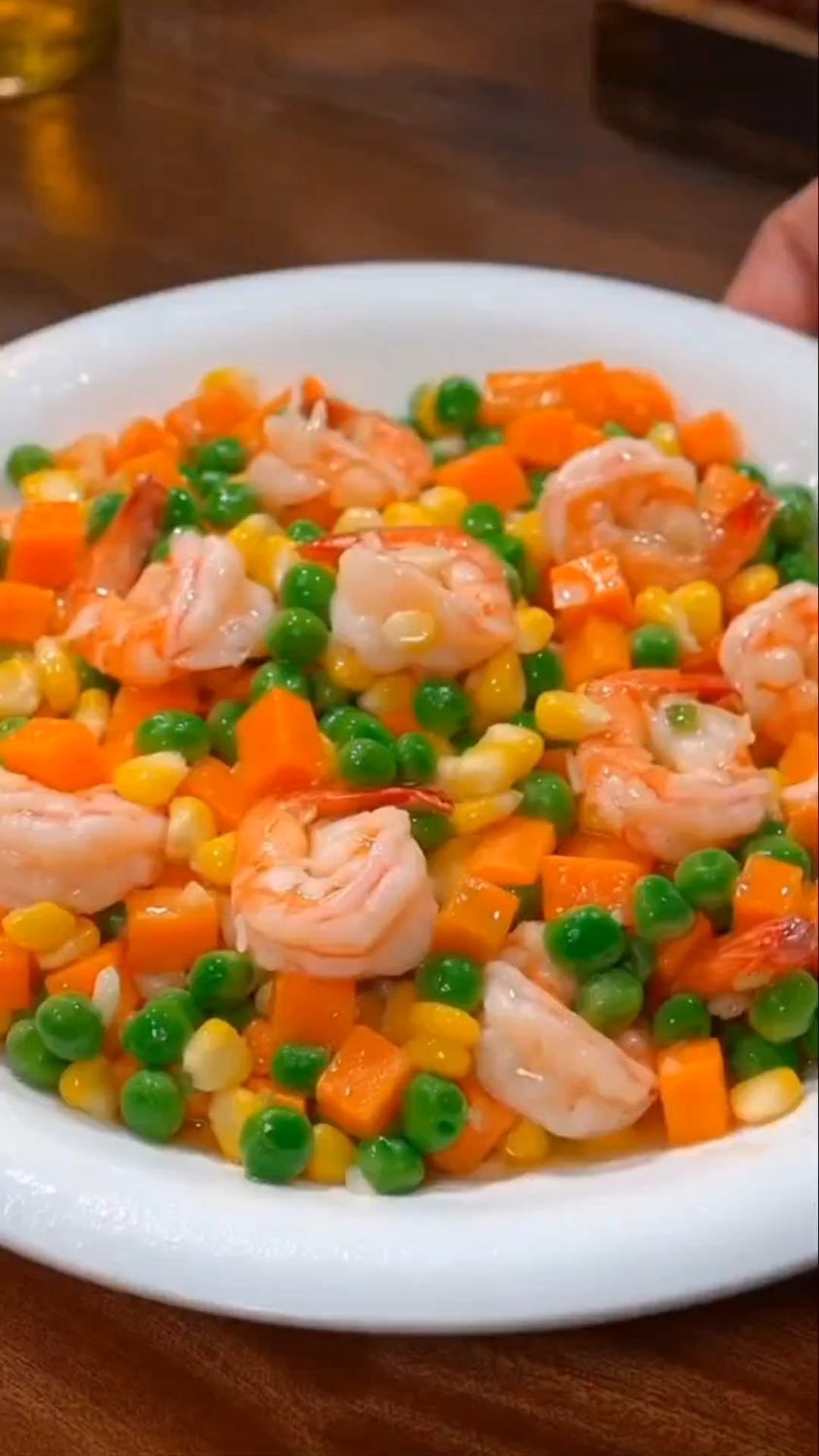 家里有产妇的,一定要试试这道什锦虾仁坐月子 ,月子餐食谱