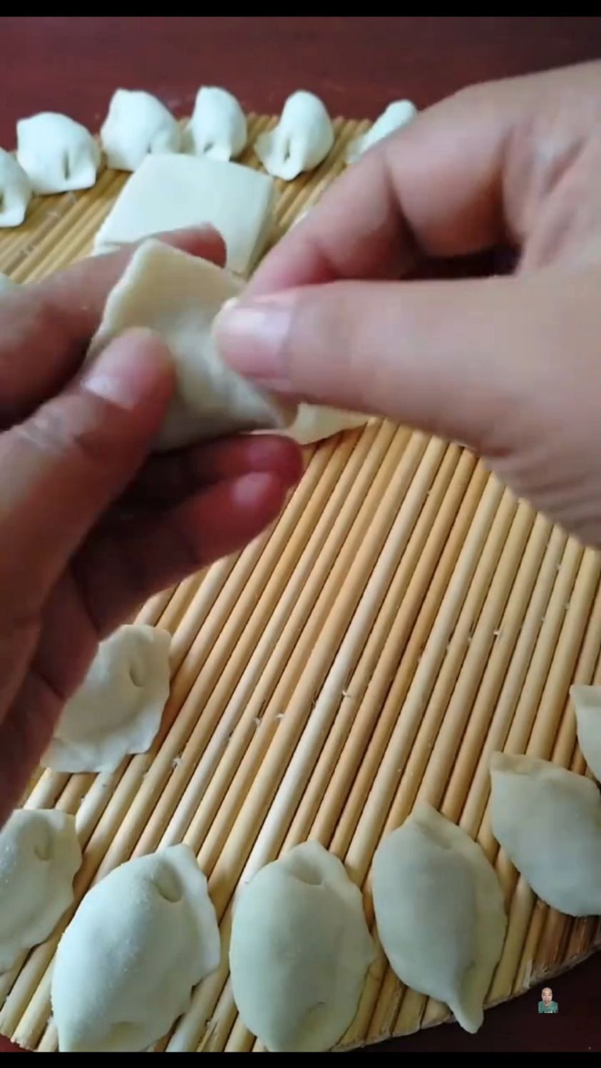 方形饺子皮, 是如何包饺子的