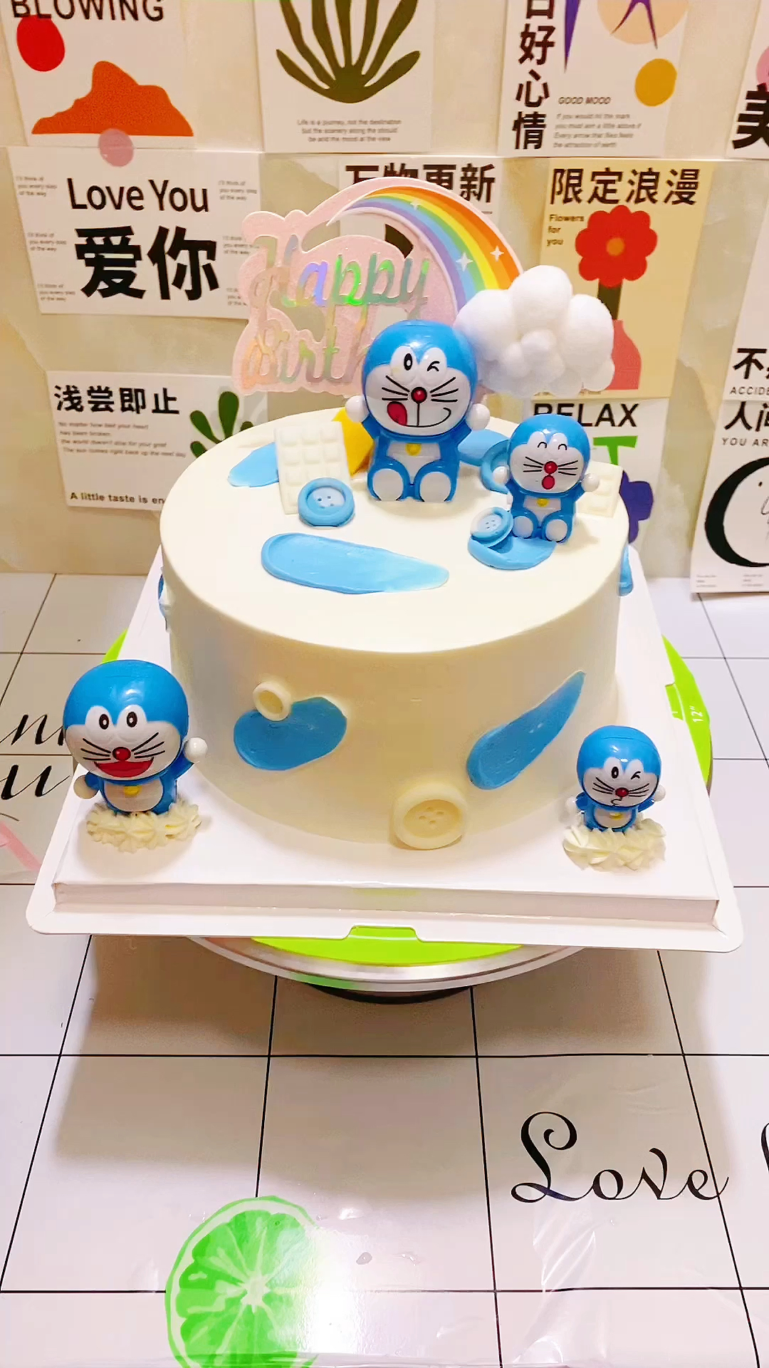 生日蛋糕,多啦A梦卡通蛋糕,甜品治愈一切!喜欢吗?