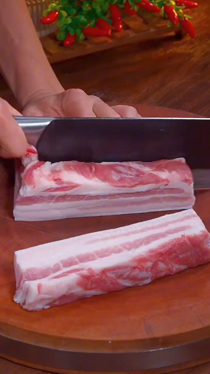 梅干菜炖肉这样做软烂入味