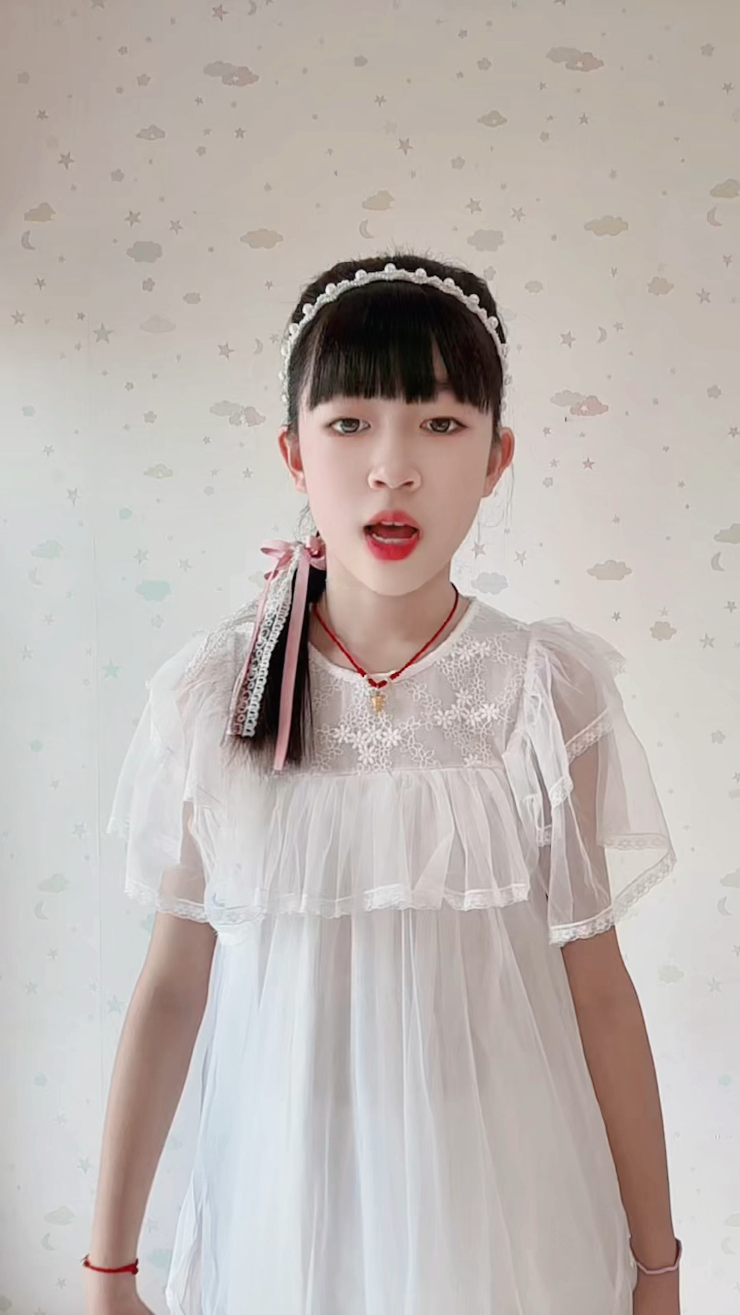 哈哈,我自己做的爆米花真好吃,你想吃吗?