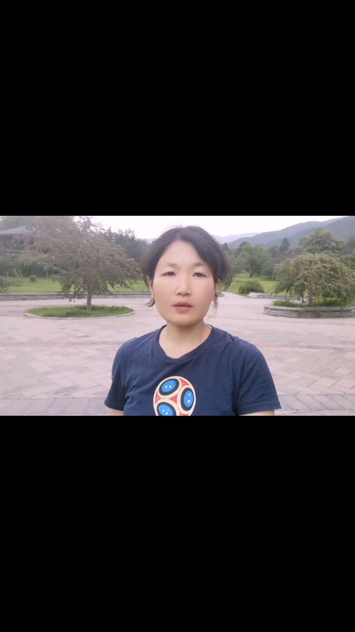 这里有一片青青的世界青青世界