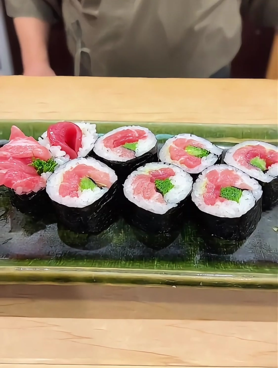 金枪鱼寿司卷:一口一个的美味诱惑