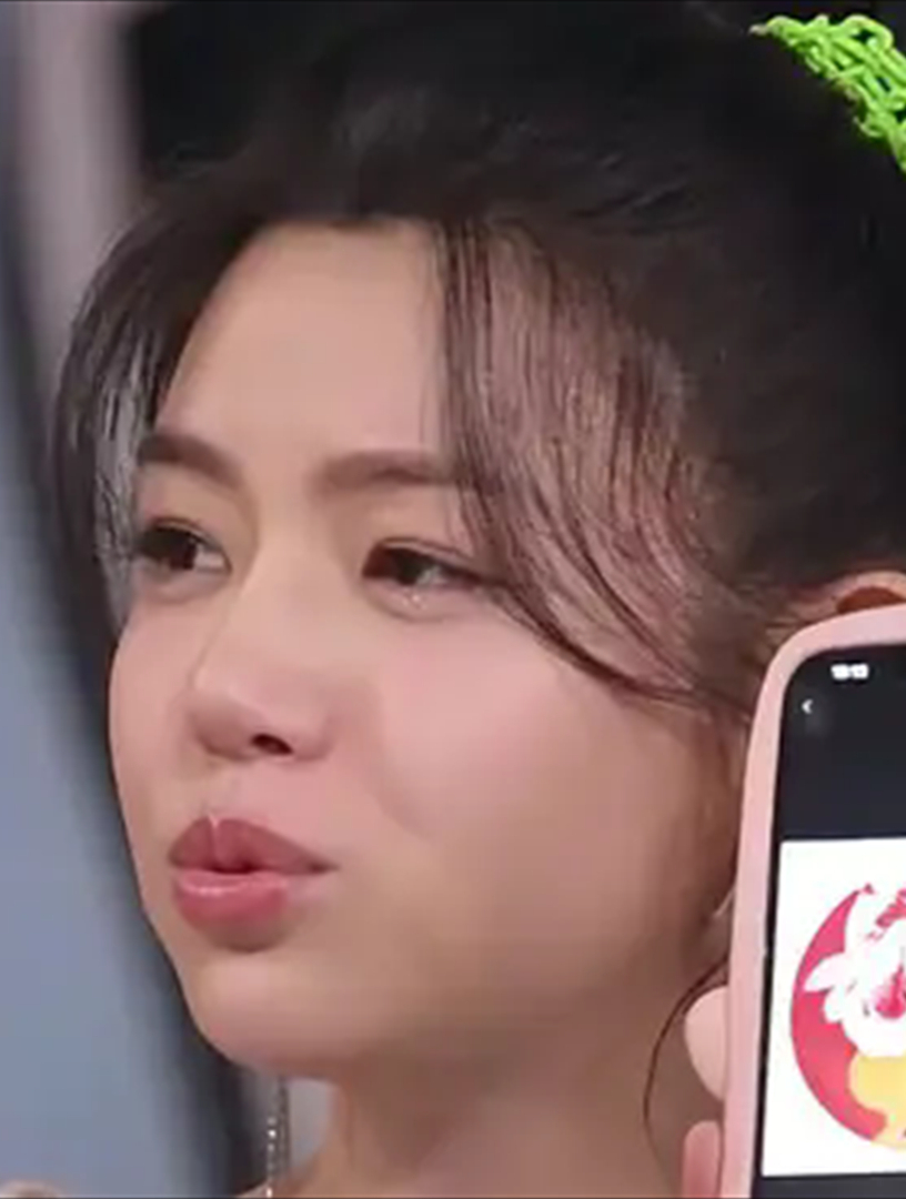 被陈晓陈妍希甜到,连微信头像都是有关对方的,太好嗑丨半熟恋人