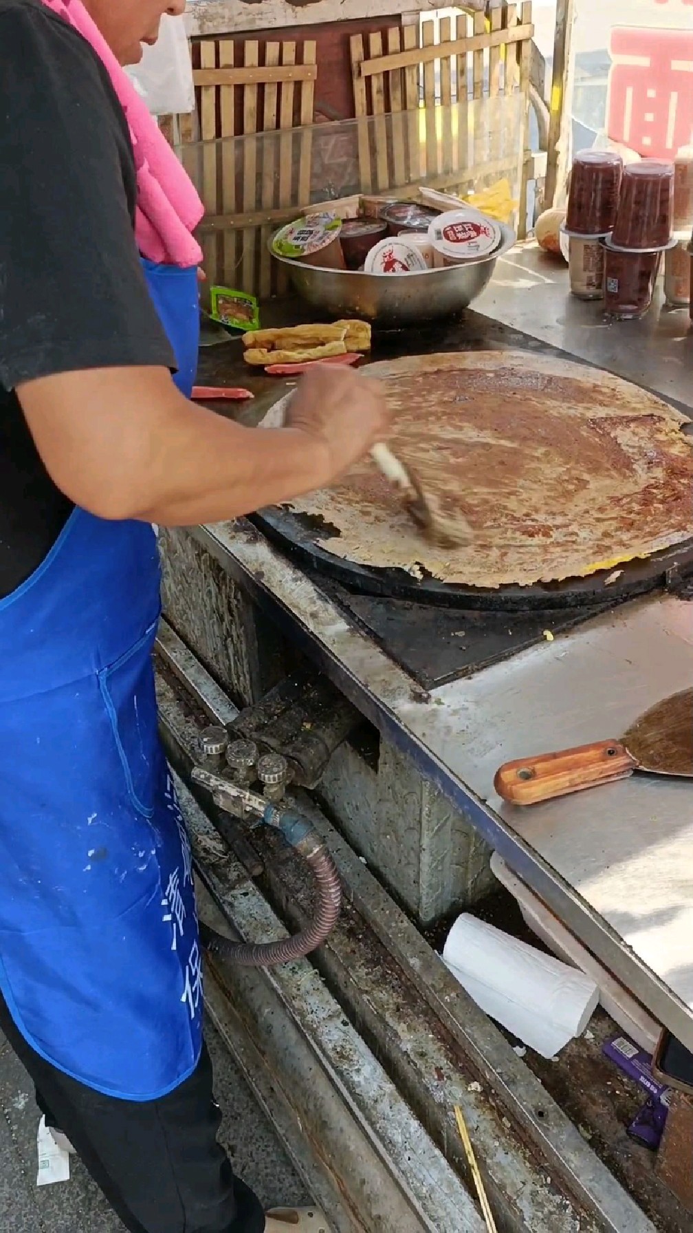 路边摊煎饼果子全过程