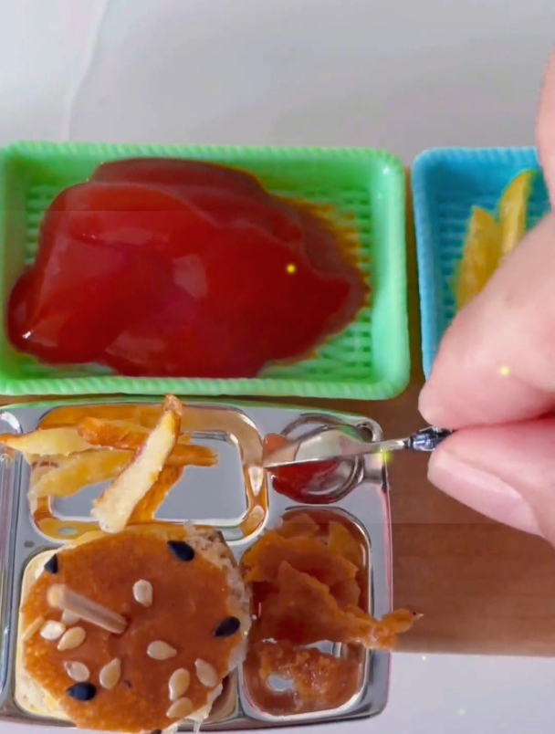 吃点汉堡鸡米花,差点忘了快乐水