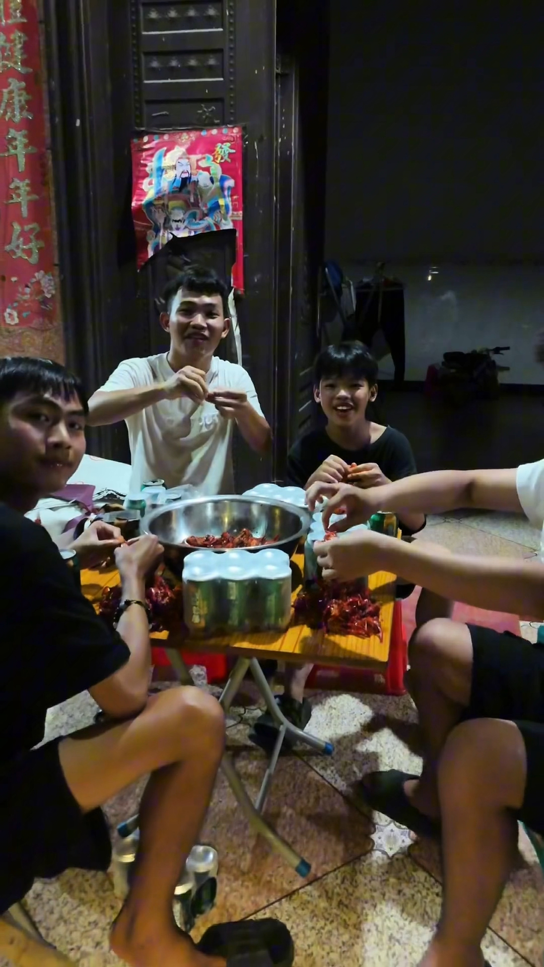 好久没吃虾了,今日必须安排一下野生小龙虾!