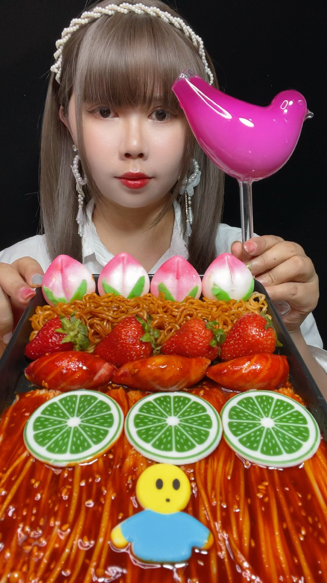 小鸟声控,火鸡面美食拼盘,超级辣