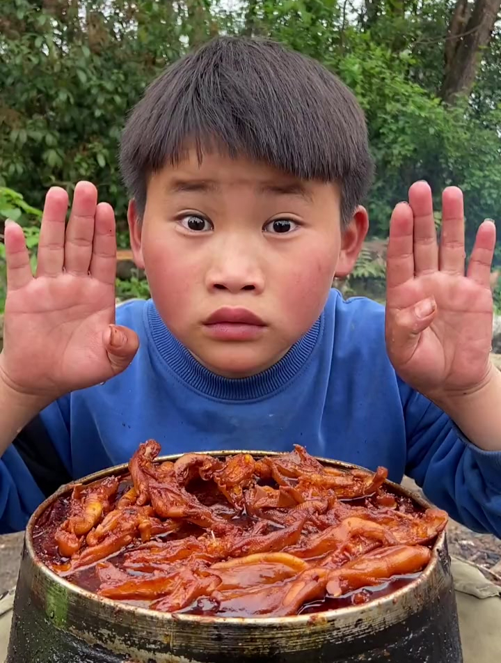 这样做的无骨鸭掌你们吃过吗?