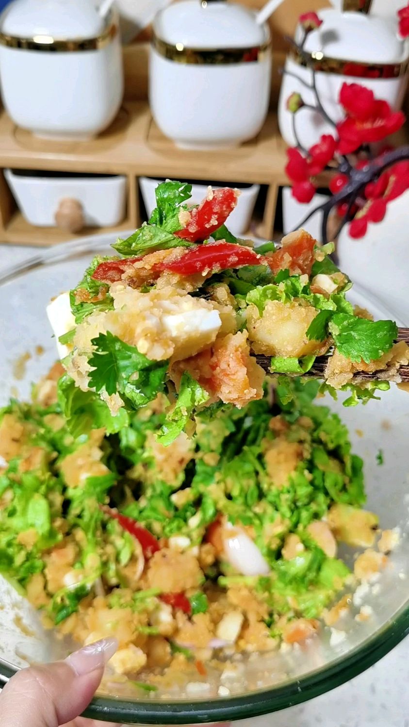 管理期馋碳水的时候就可以做这个鸡蛋生菜土豆泥 低卡又好吃