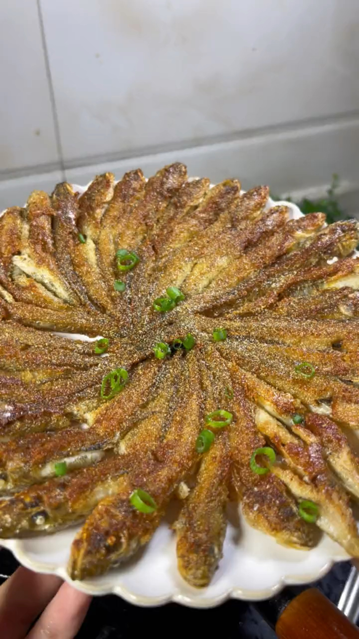 香煎小鱼,我老公的最爱,吃不够那种