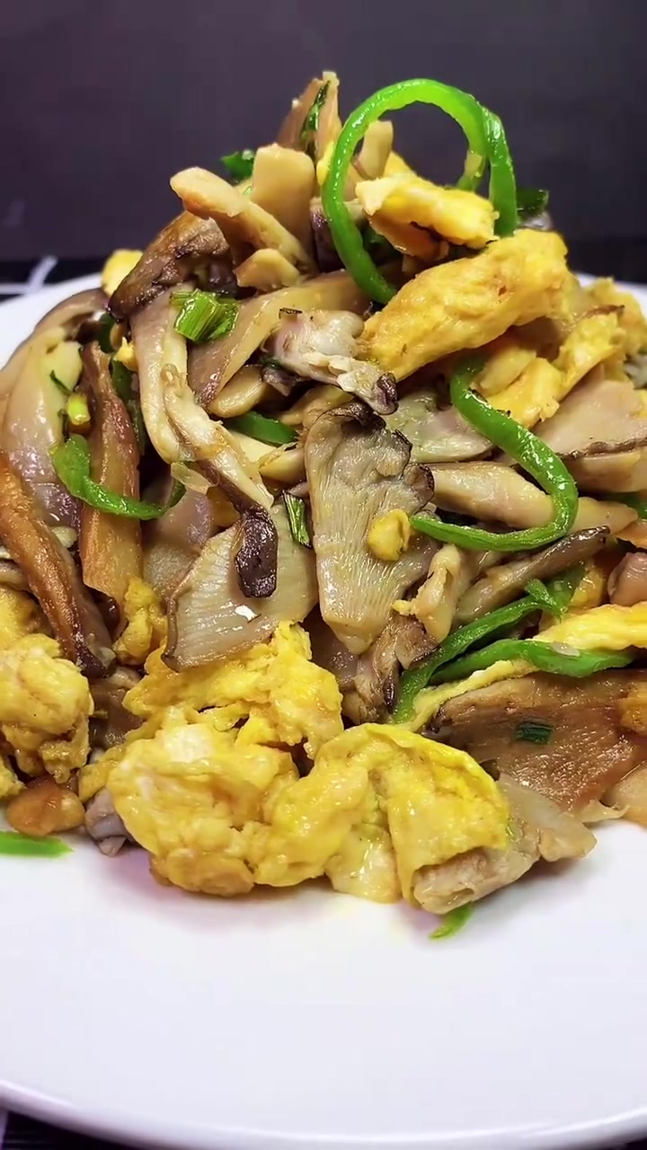 拿肉都不换的平菇炒鸡