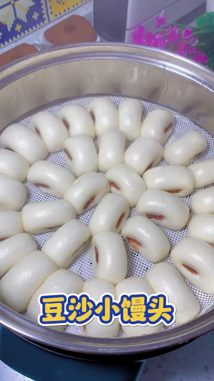 小朋友都爱吃的豆沙小馒头