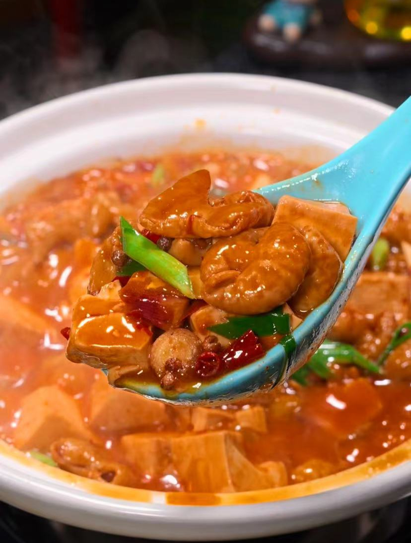 这样做的肥肠炖豆腐真的太好吃了