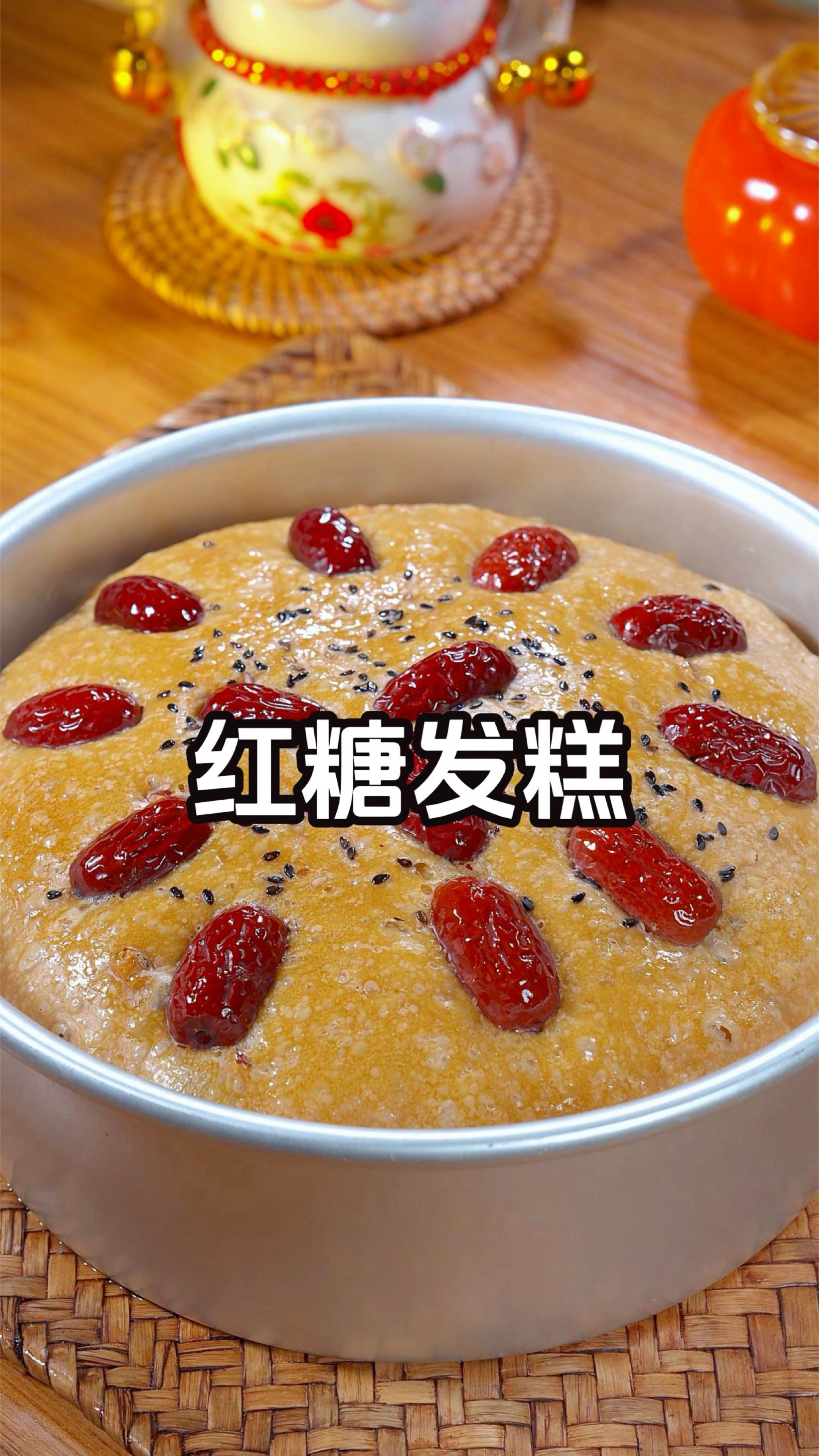 鸡蛋里面浇上一碗红糖水,好多人不知道还能这样吃,暄软香甜