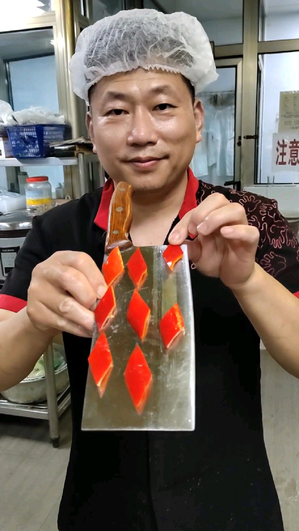 红椒快速切菱形块