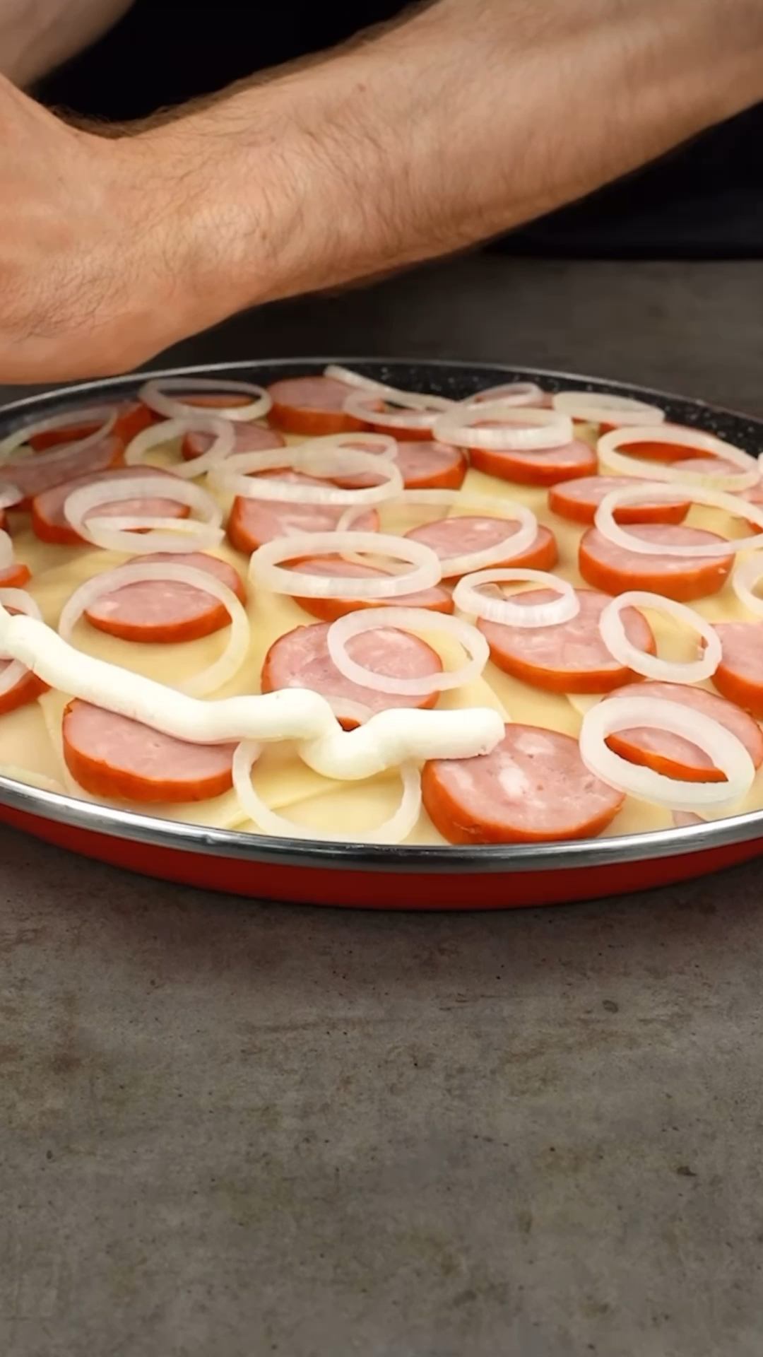 腊肠培根吐司做的披萨,不用再去必胜客了