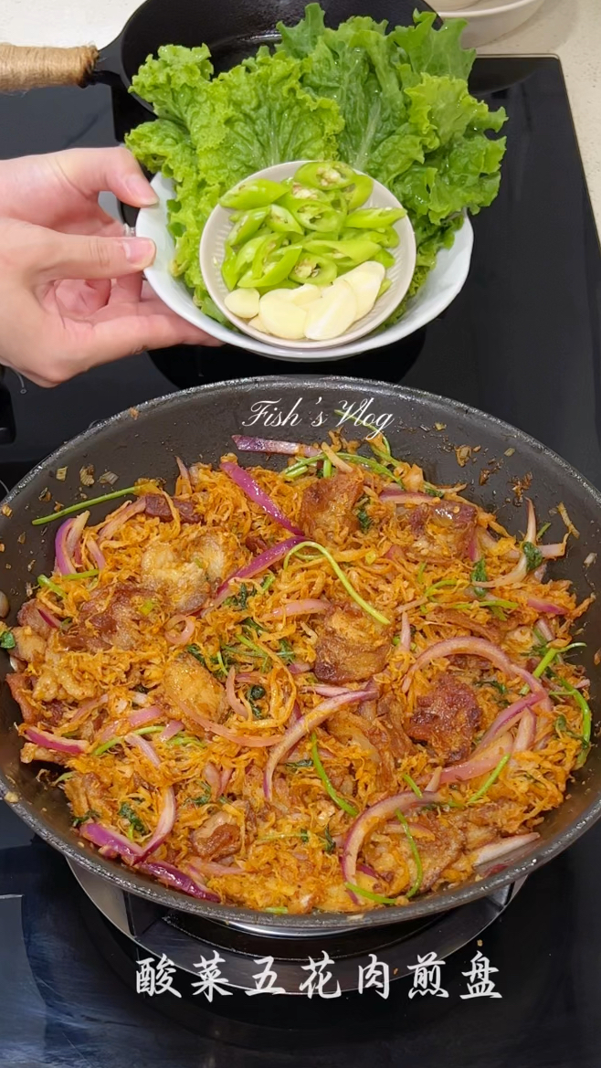 二人食|焦香酥脆的五花肉酸菜真的太绝啦