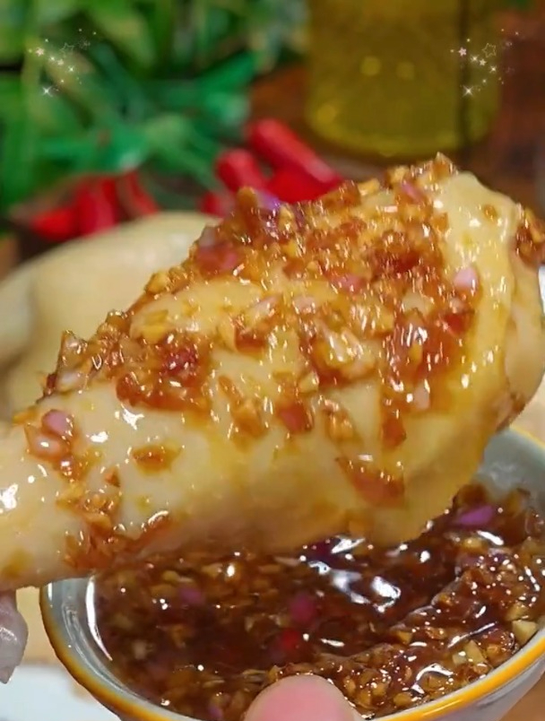 广东最受欢迎的菜就是这个白切鸡了