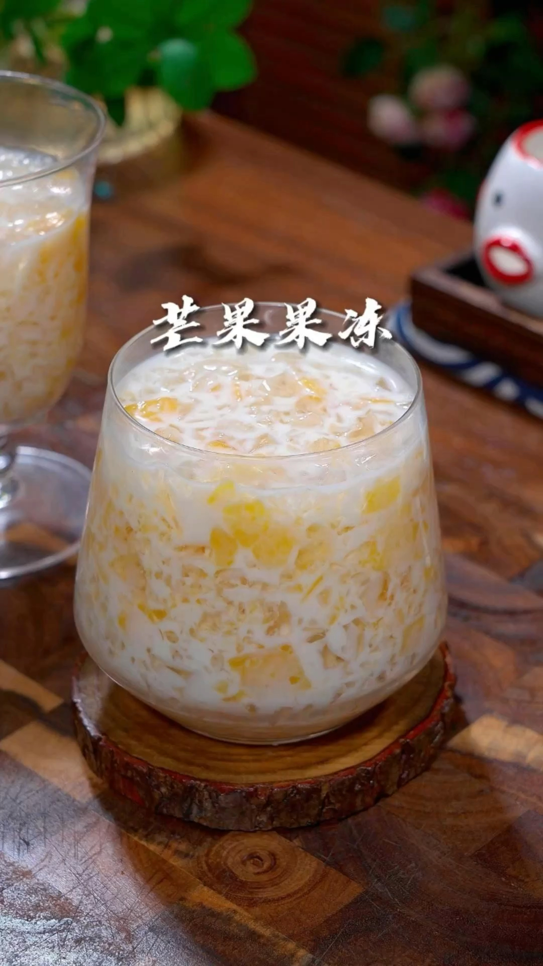 奶茶店38一杯的芒果奶昔自己在家也可以做出来!