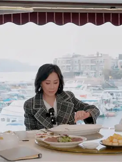 刘嘉玲都觉得奢侈!却被余诗曼称为家常菜,差距不小丨嘉人自友约