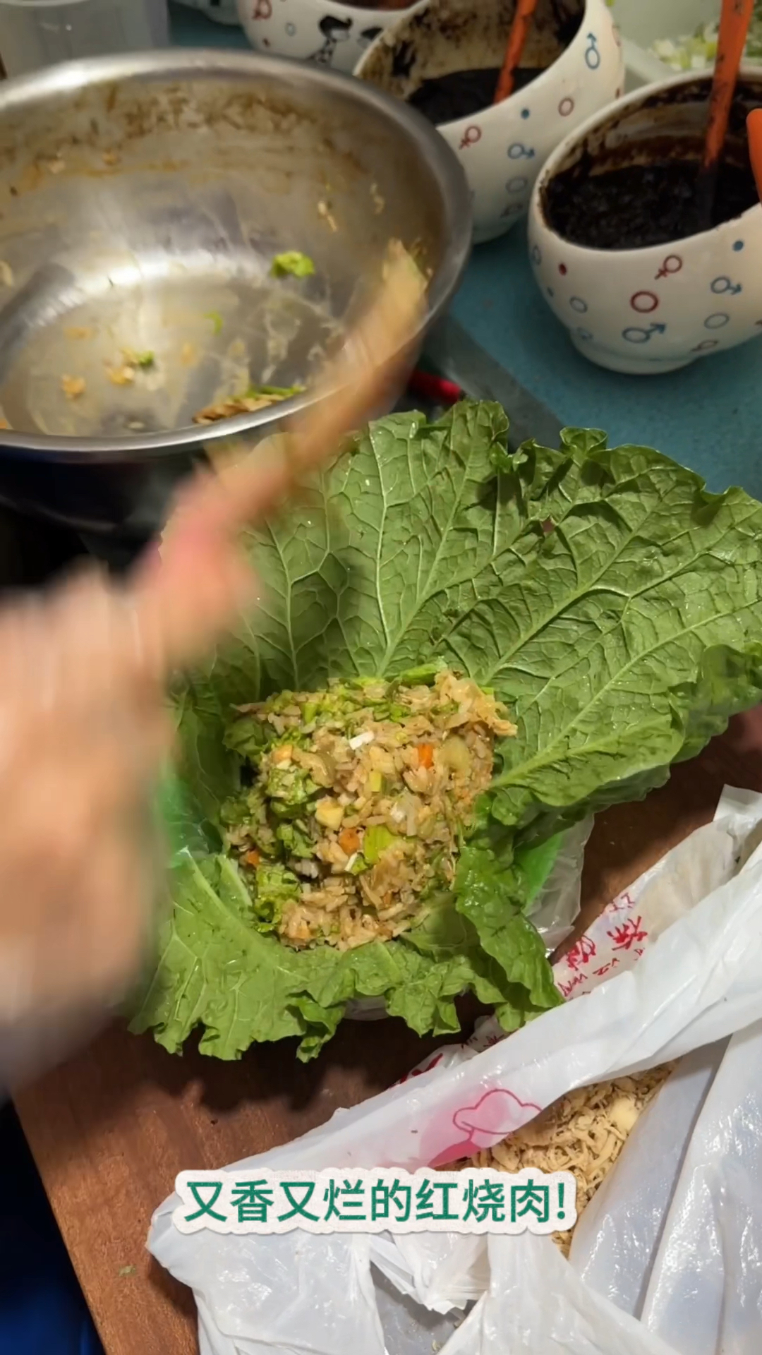 东北饭包可包万物!外地人来沈阳必须得冲徐姨饭包和鸡架麻辣烫啊