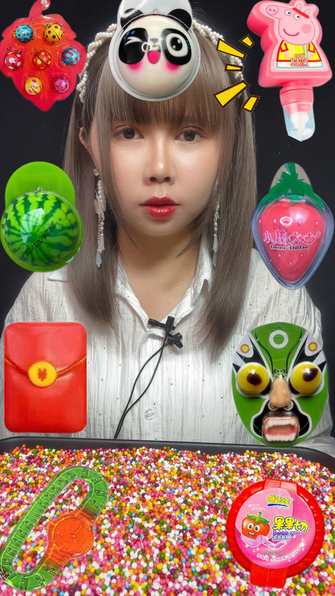 佩琪和大鳄鱼吵架了,要红色表情包才能救她