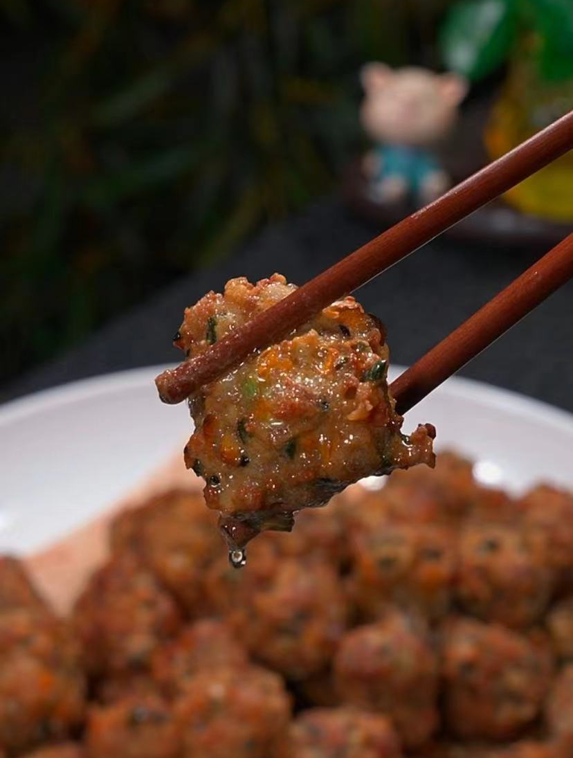 炸莲藕丸子的家庭版详细做法