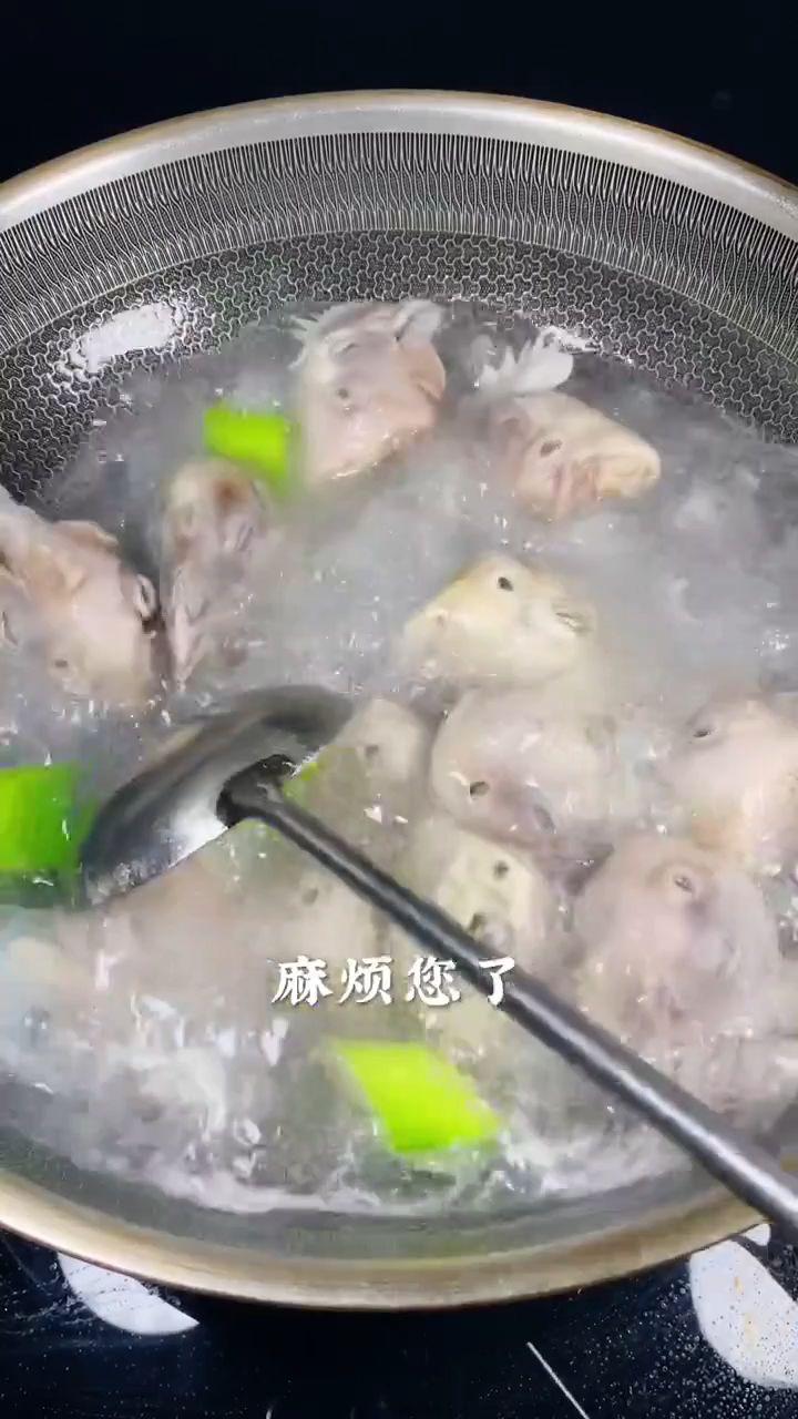 酱鸡头简单好做又好吃