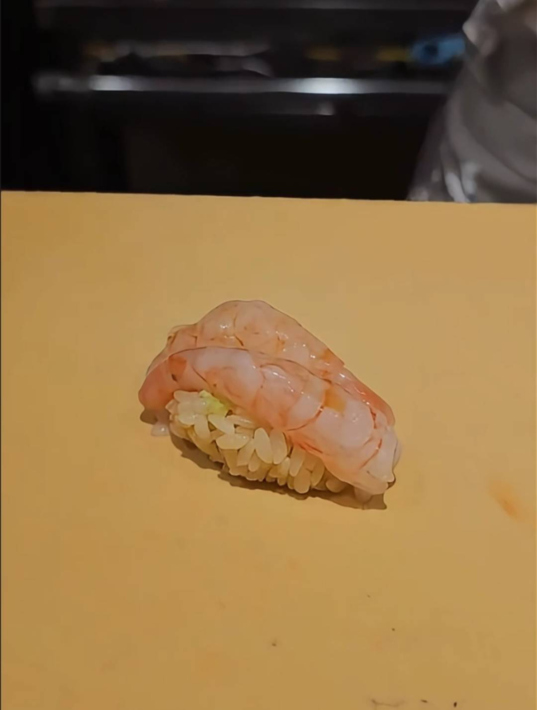 鲜美虾仁,手握之间!解锁虾仁手握寿司的海洋风味!