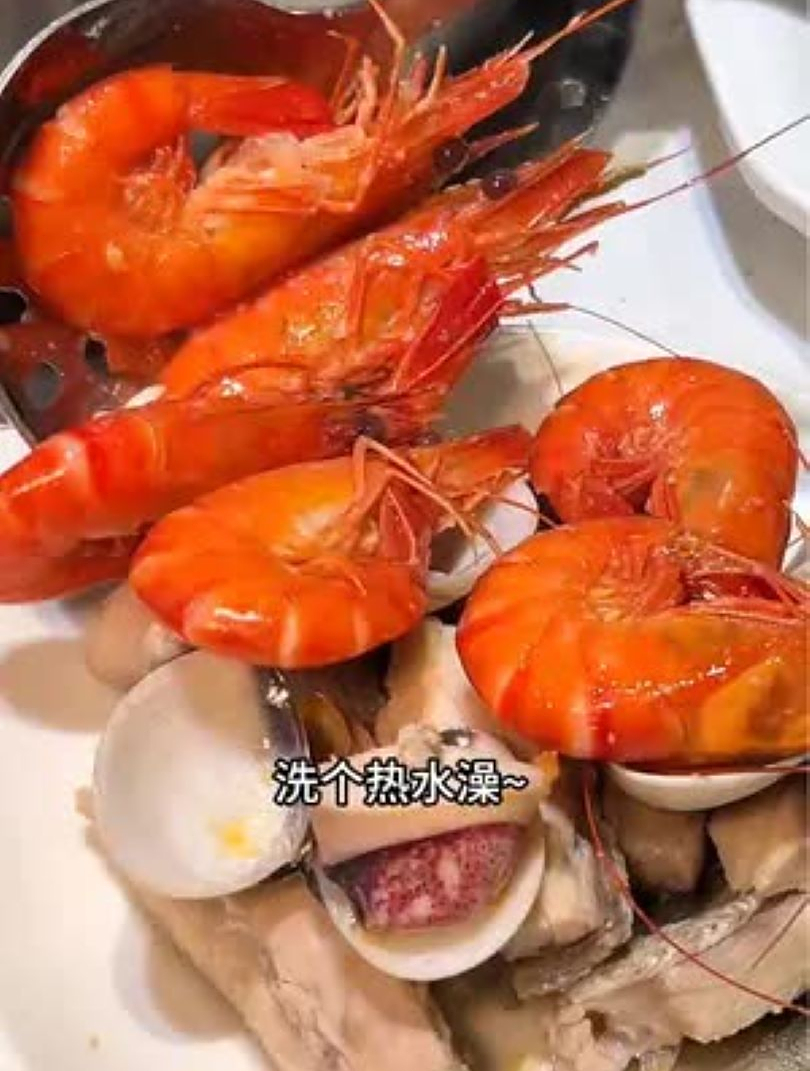 在海口骑楼100+就能吃顿糟粕醋海鲜火锅了!