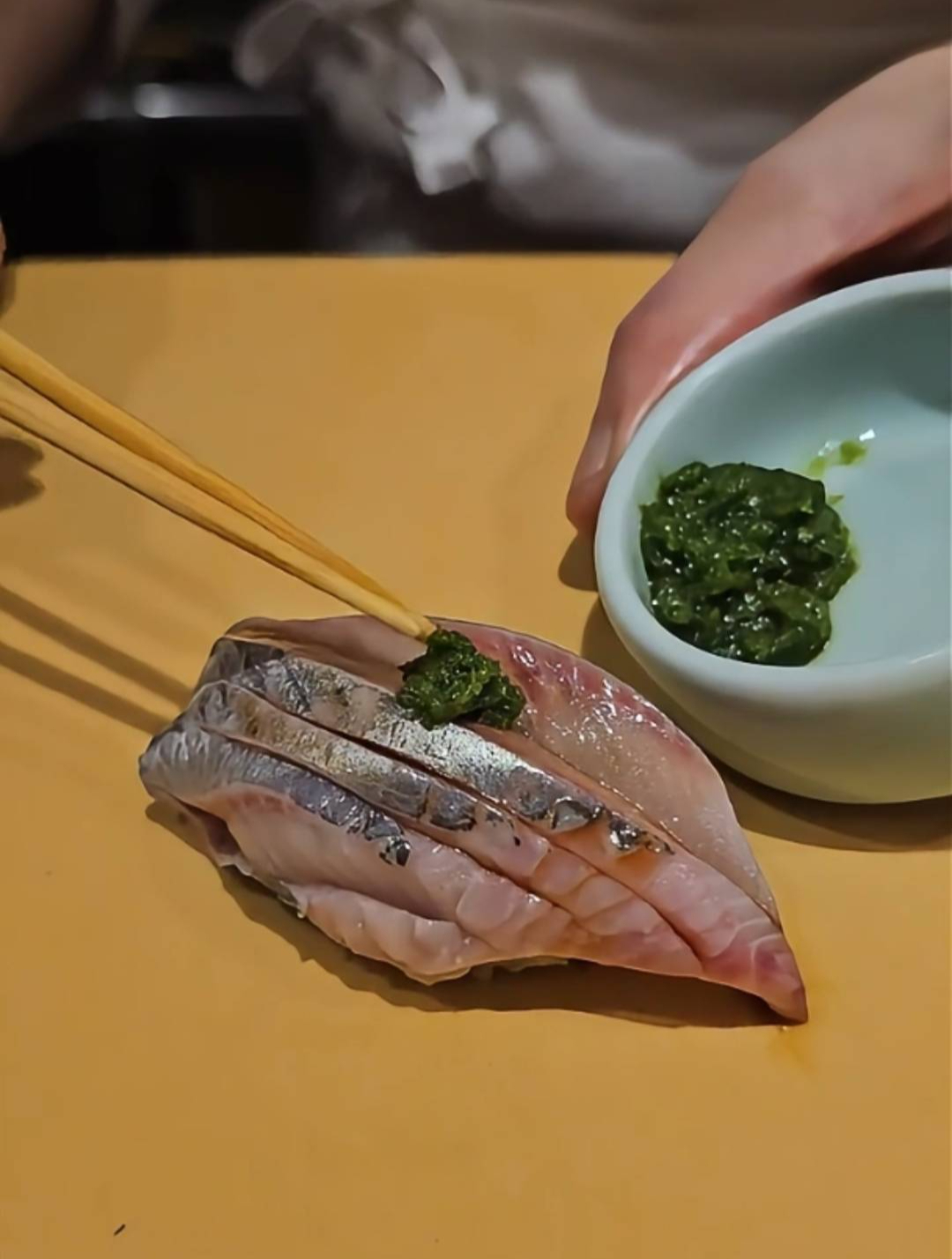 鲱鱼鲜味,日式风情!手握寿司间,品味海洋的馈赠!