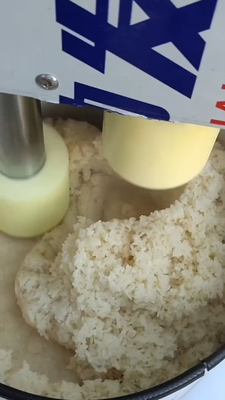 有了这个再也不用手打糍粑了