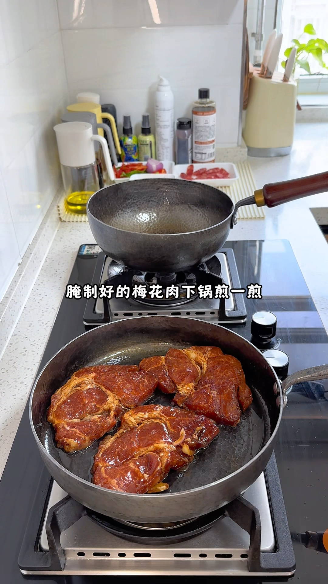 在家做饭,每次做叉烧肉孩子都能多炫一碗饭
