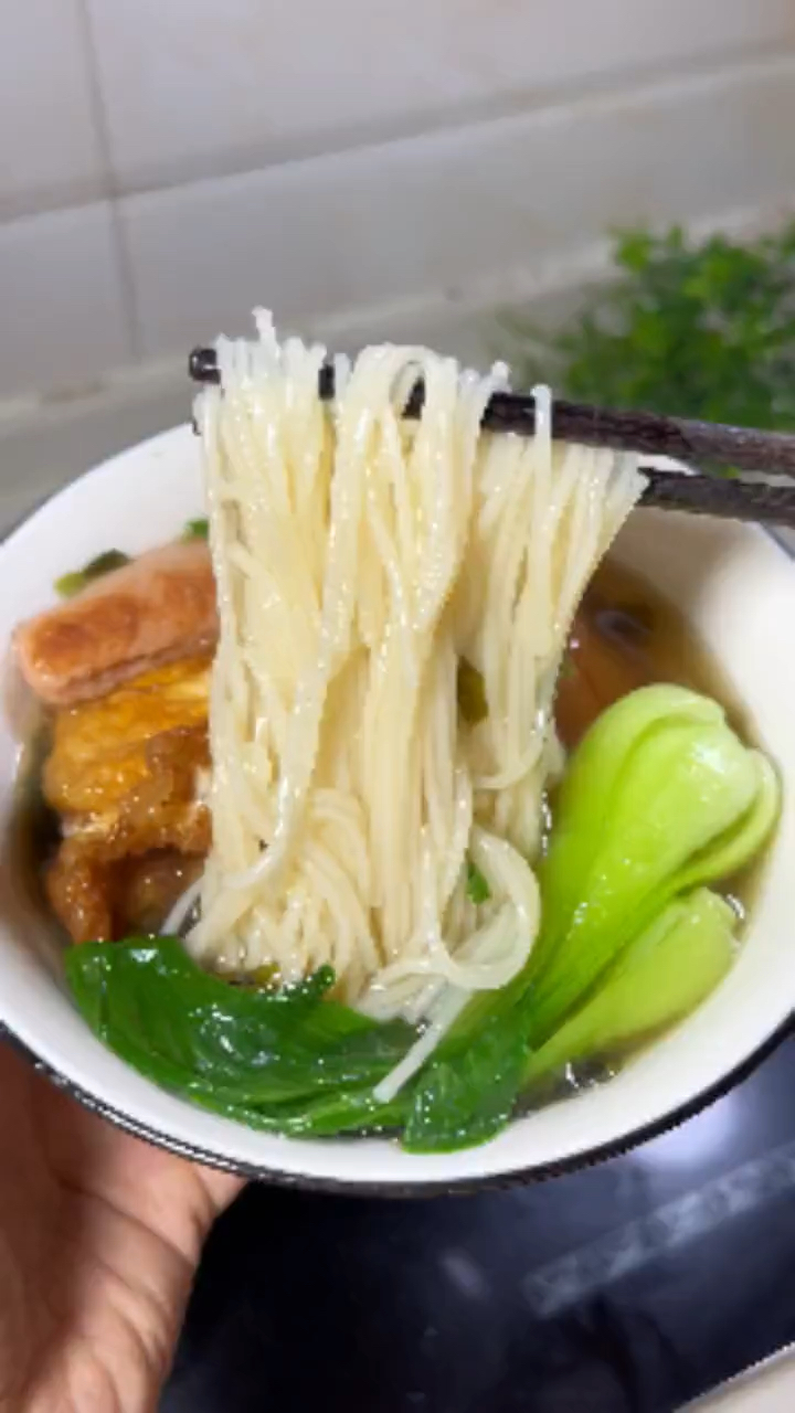 清汤面真的是最好吃的面!
