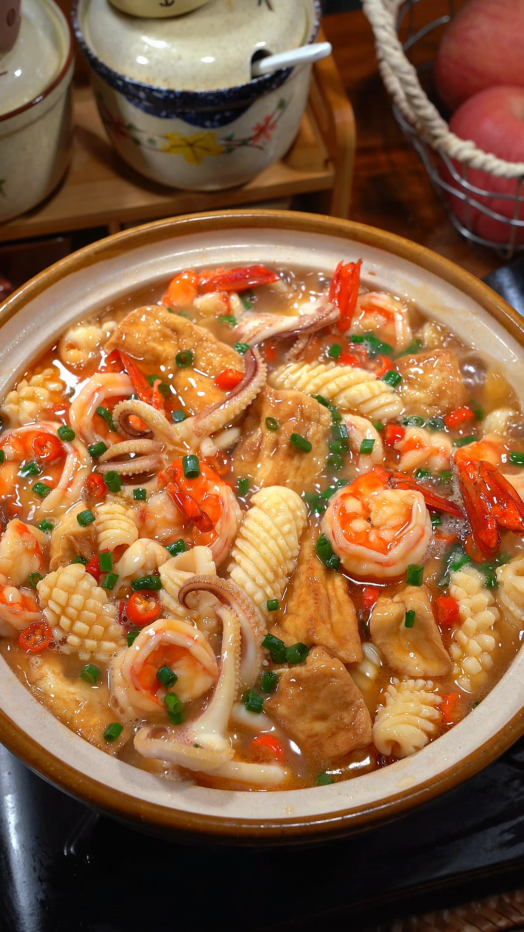 海鲜豆腐煲,鲜香嫩滑美味,好吃又下饭