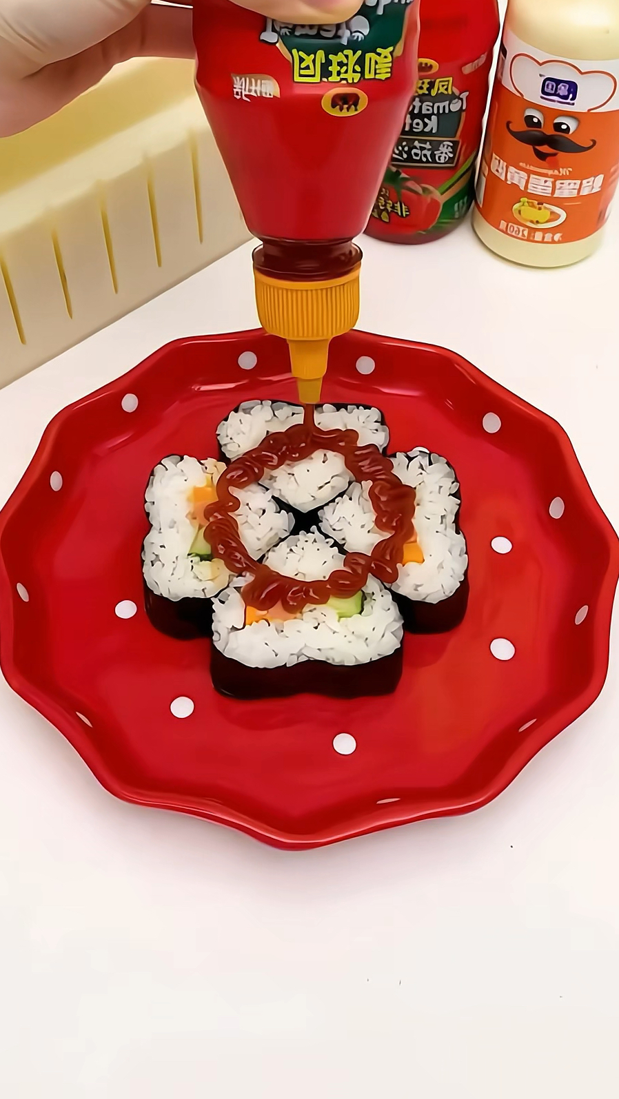 有了这个寿司模具,每天都能在家吃寿司咯