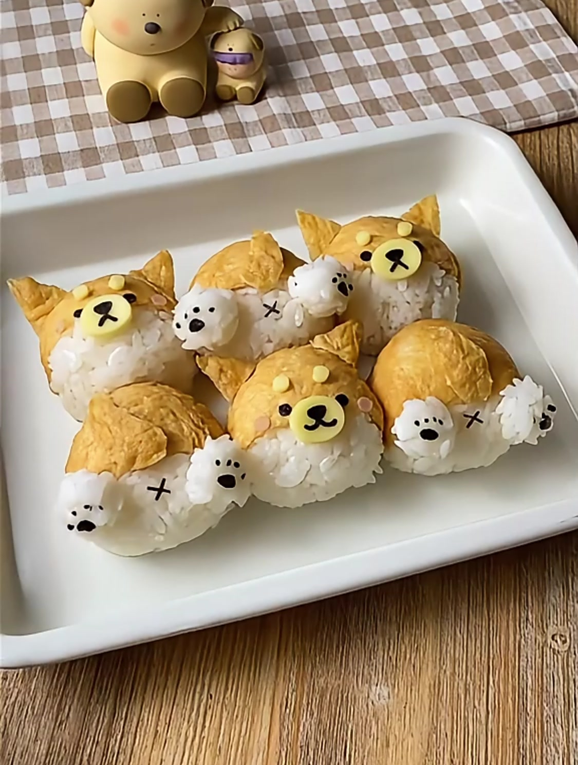 萌翻味蕾,柴犬卡通寿司,萌宠美食新风尚!
