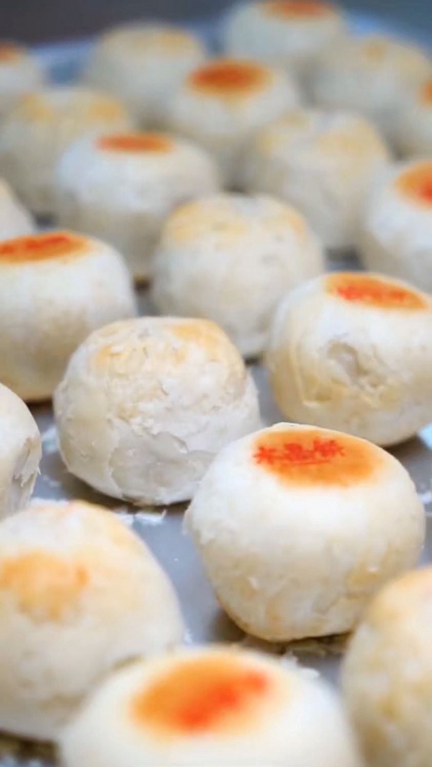 西安旅游必尝的美食小吃糕点德懋恭水晶饼,皮酥馅实,百年老字号