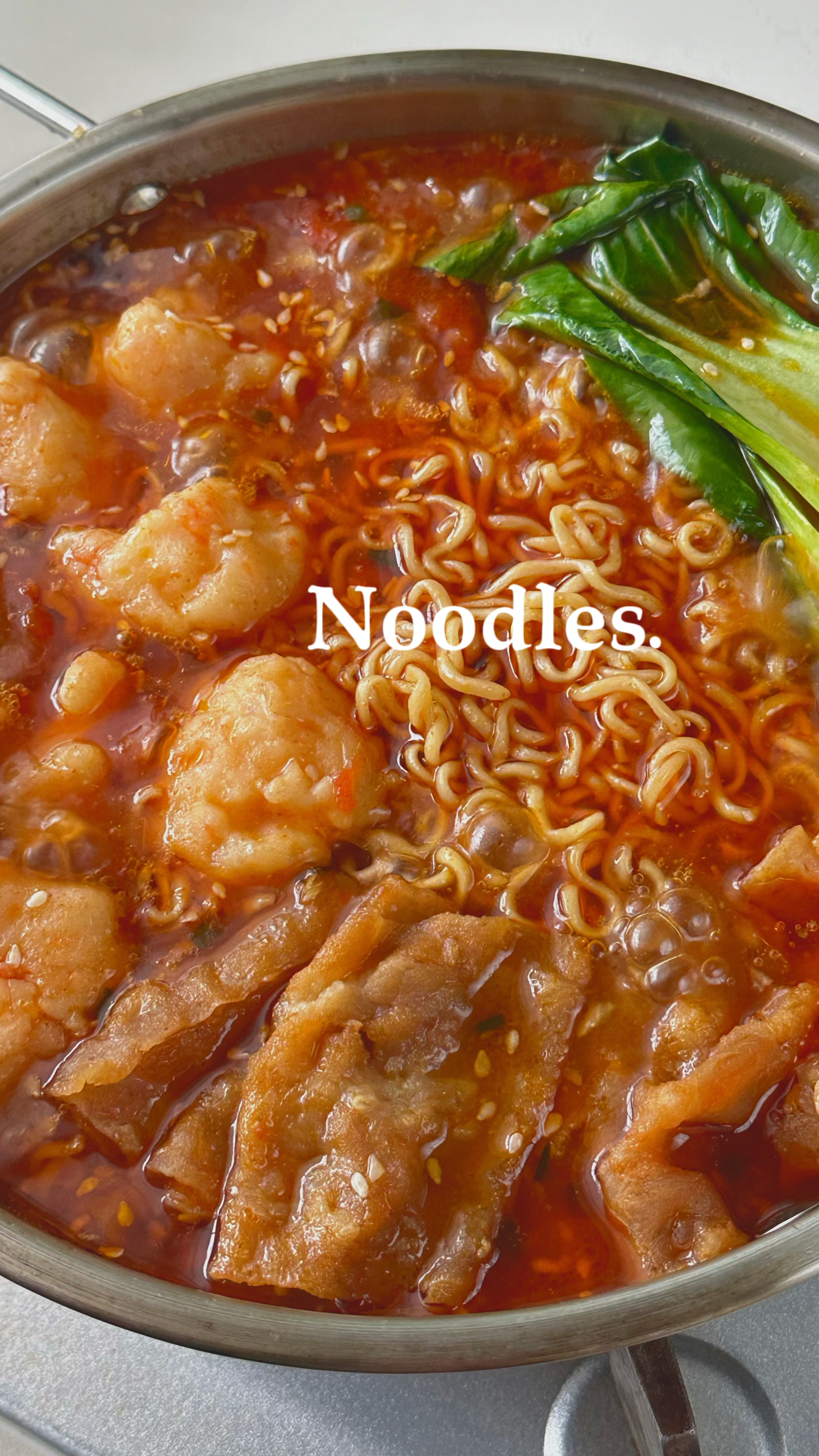 酸汤肥牛虾滑泡面