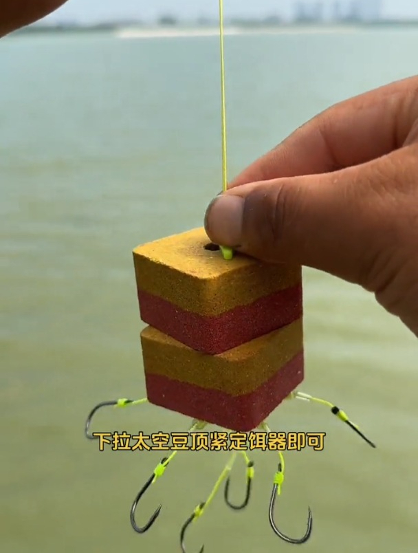 打海竿什么样的鱼钩中鱼率高?老钓友:翻板钩!