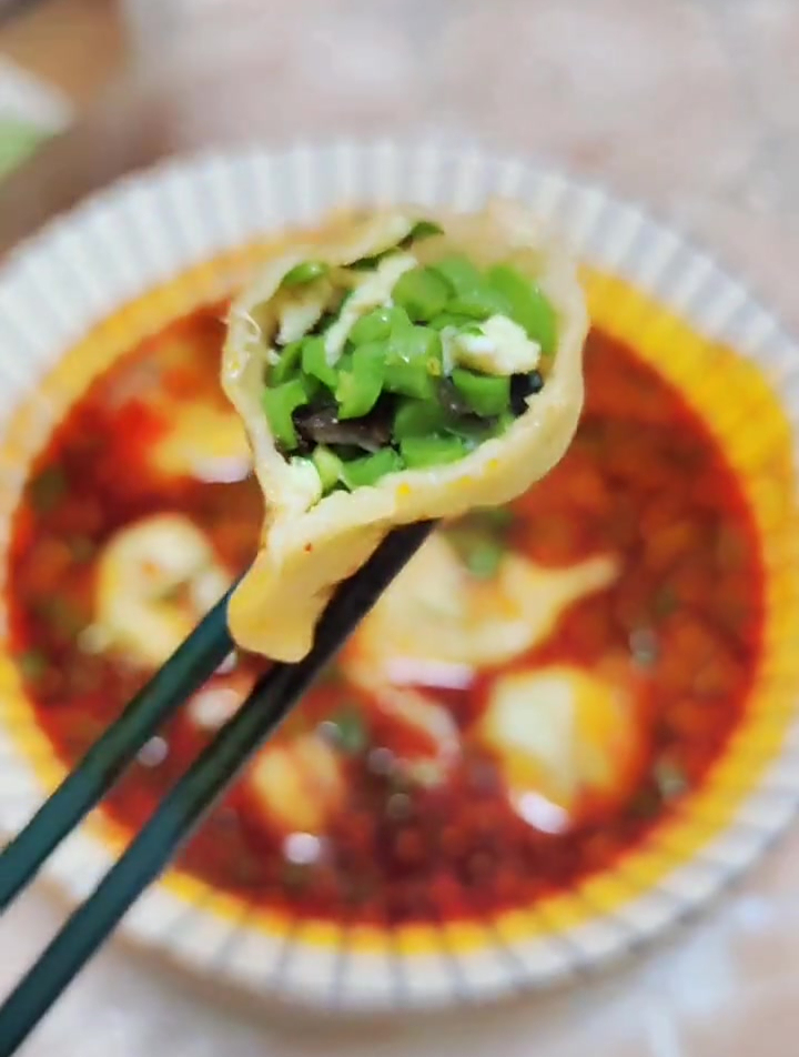 爱吃素馅饺子的,快来安排这个豇豆鸡蛋馅饺子吧!