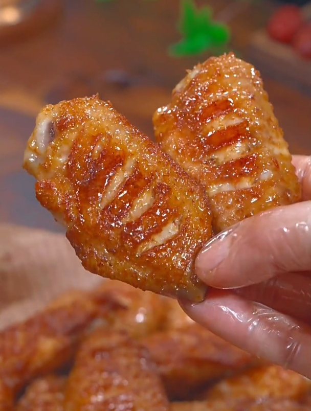 鸡翅别总是可乐了,试试这个椒盐鸡翅的做法,咸香酥脆