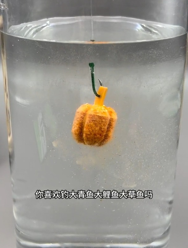 别再用玉米和螺蛳钓青鱼了,钓鱼大师都在用它轻松爆护!